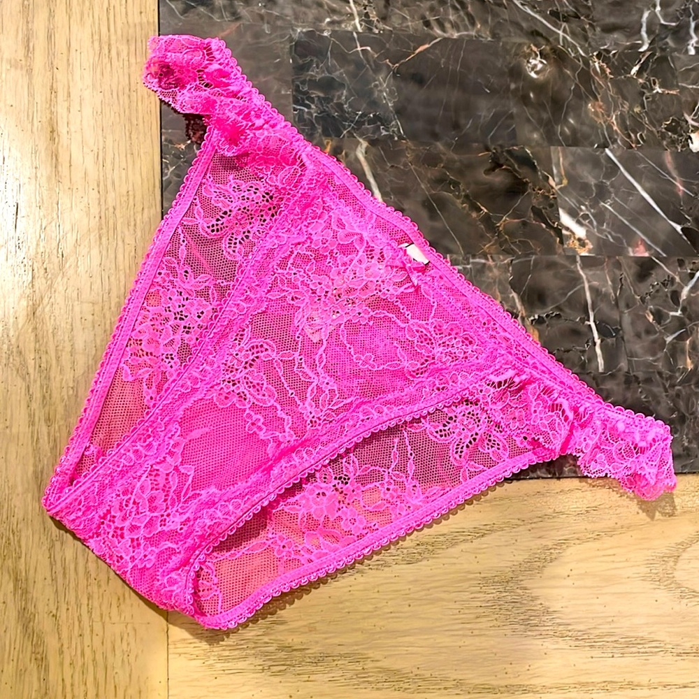 Victoria’s Secret Pink Lace Dream Angels Bikini Panty